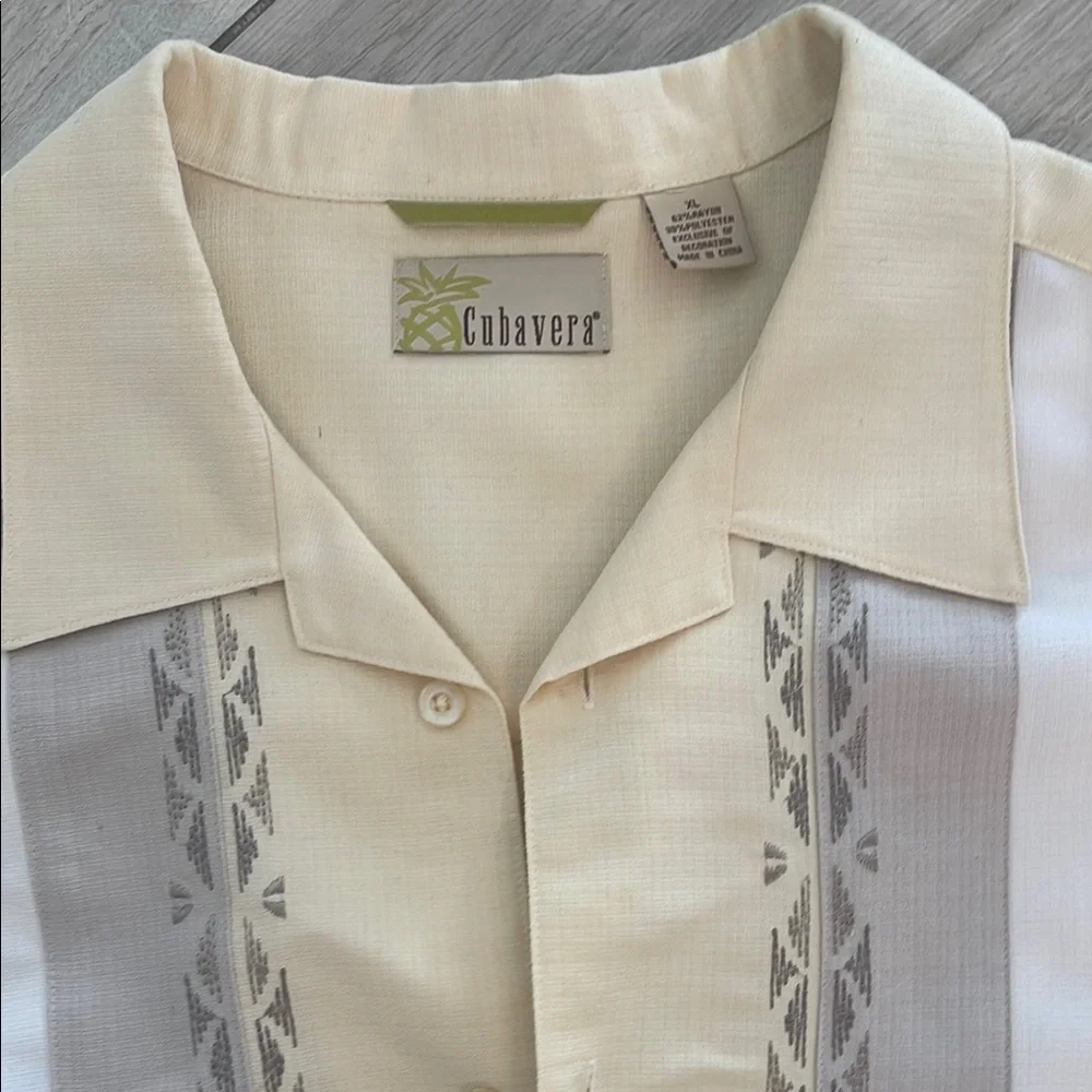 Cubavera Cream and Taupe Embroidered Details Men's Short Sleeve Shirt - Picture 2 of 5